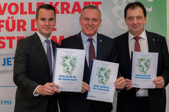 Foto von der Pressekonferenz (v.l.n.r.): Landesparteisekretär Stefan Hermann, Landesparteiobmann Mario Kunasek und Landesgeschäftsführer Anton Kogler |©FPÖ Steiermark/Wallner.