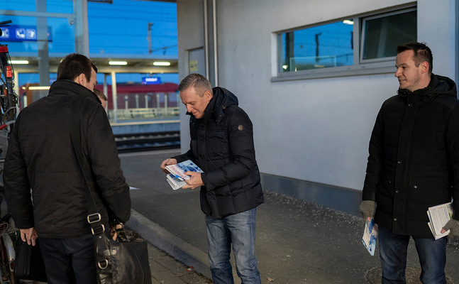 Mario Kunasek und Stefan Hermann bei der P&R-Anlage in Kalsdorf